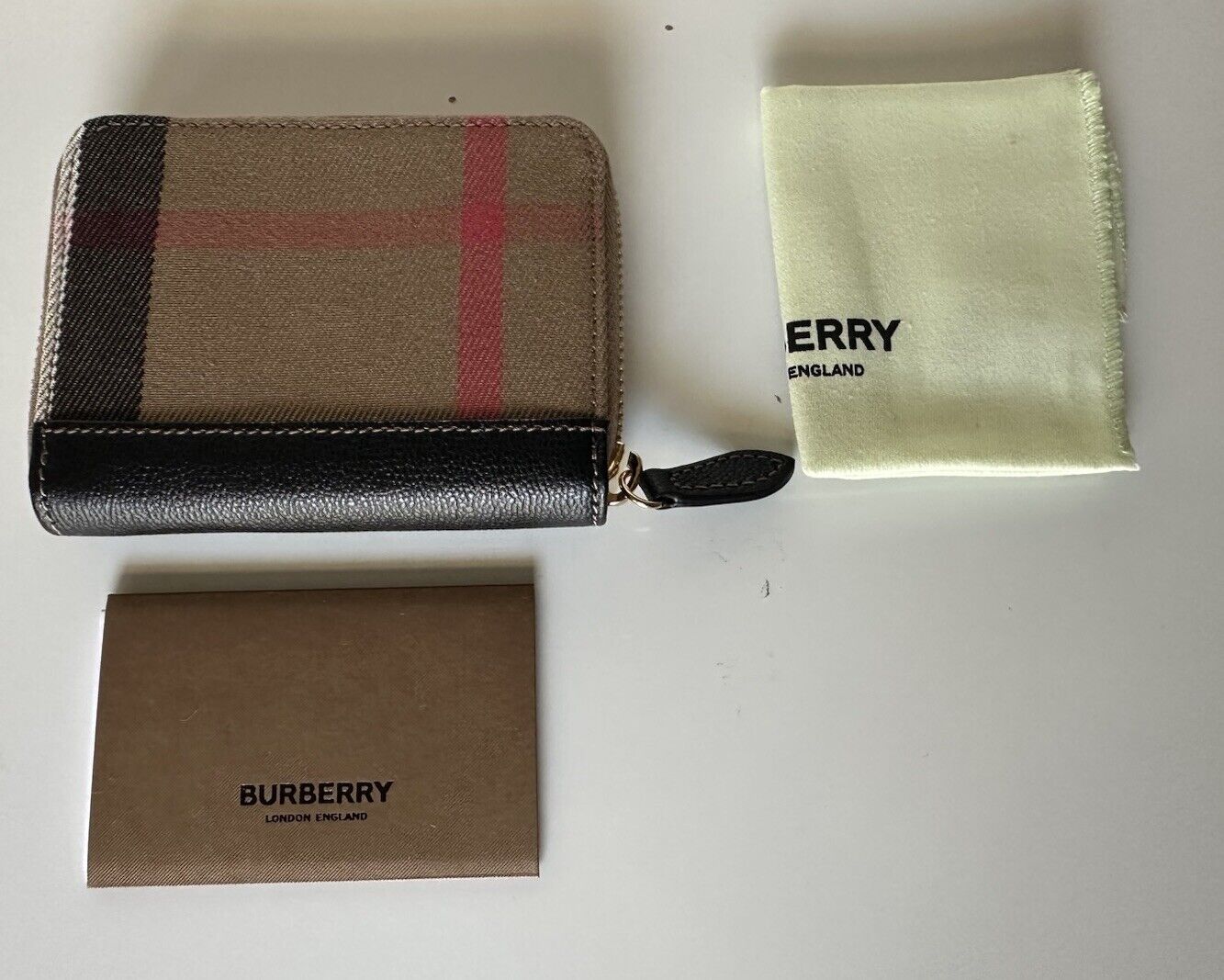 Burberry MN Zip Around Check Black/Brown Wallet 80840301 NWT $480