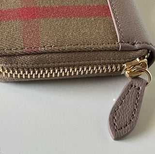 Burberry MN Zip Around Check Gray Mink/Brown Wallet 80845261 NWT $480