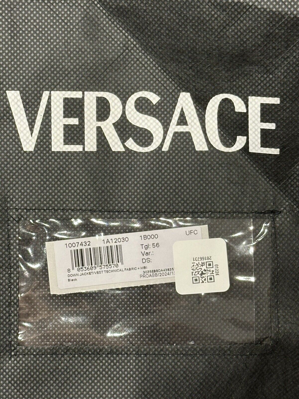 Brand New Versace Jacket/Vest Foldable Garment Bag Black 43”L x 23.5”W 1007432