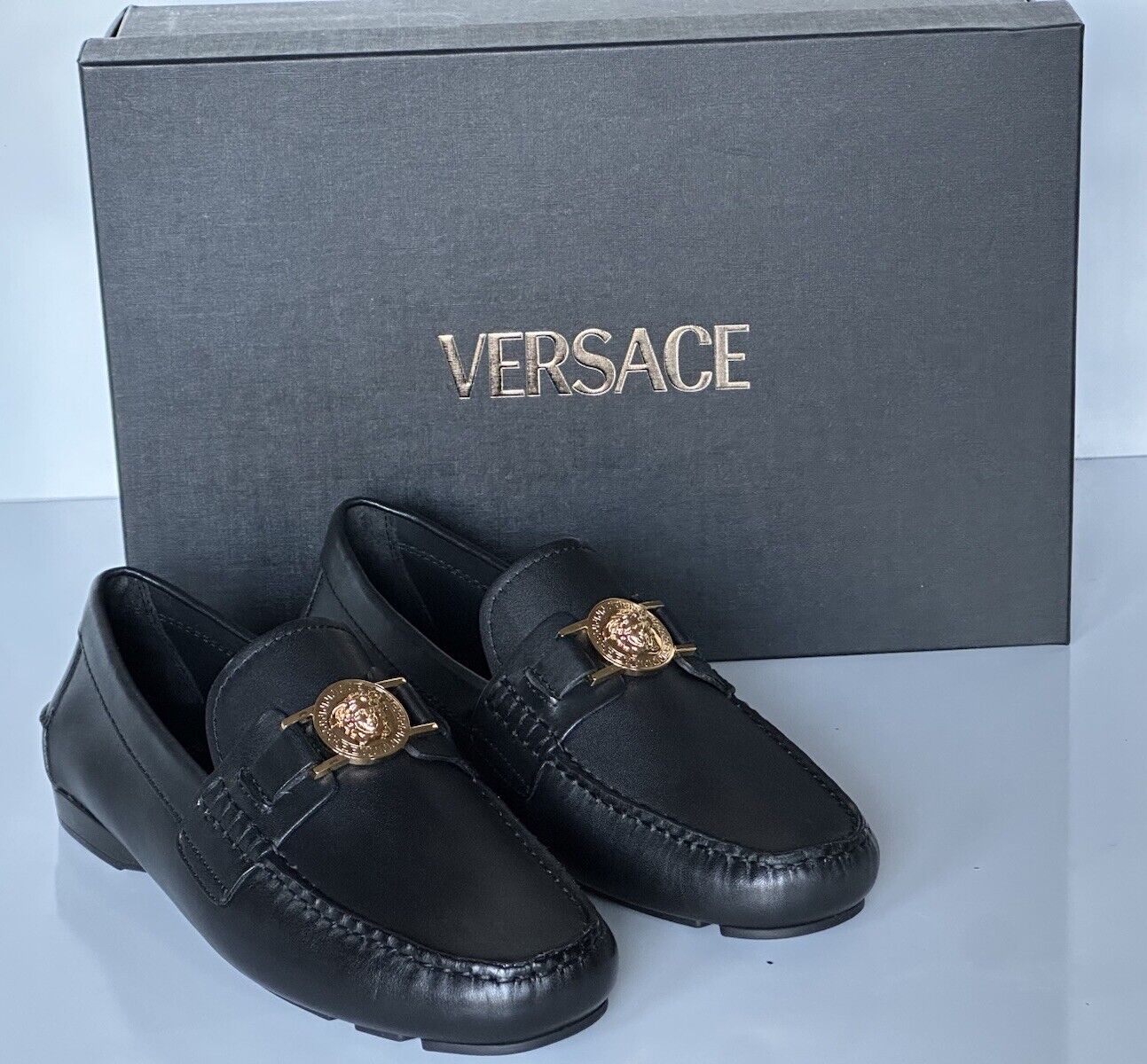 VERSACE Medusa Men's Black Leather Driver Shoes 6.5 US (39.5 Euro) DSU6014S NIB