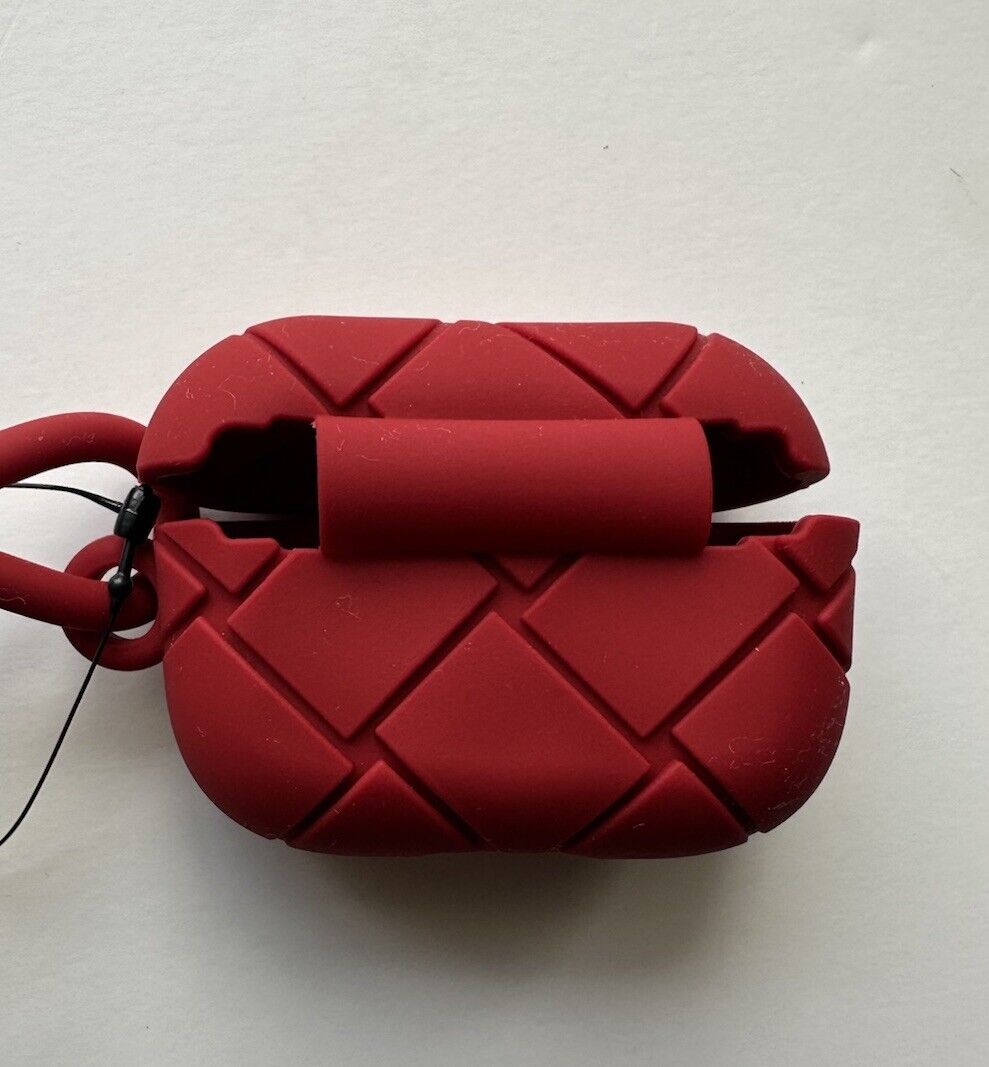 Bottega Veneta Intrecciato AirPod Pro Rubber Case/Strap Dark Red 691715 NWT $250