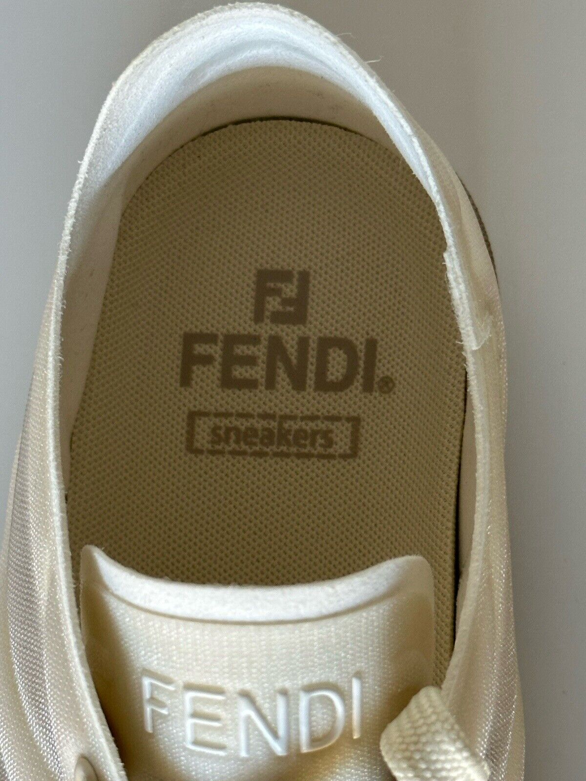 Fendi Mesh Women's White Low Top Sneakers 9 US (39 Euro) 8E8415 Italy NIB