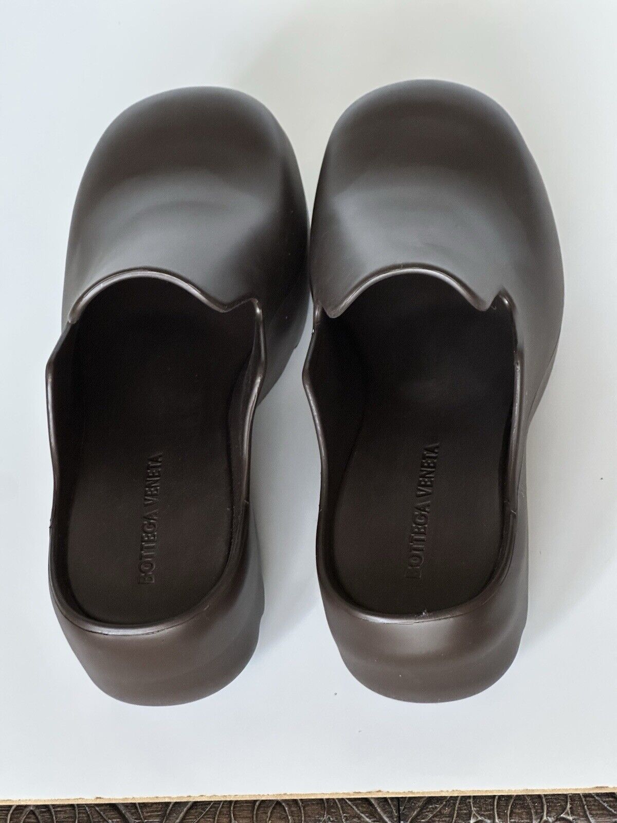 Bottega Veneta Rubber Fondant Sandals Clogs 10 US (43 Euro) 690102 NIB $650