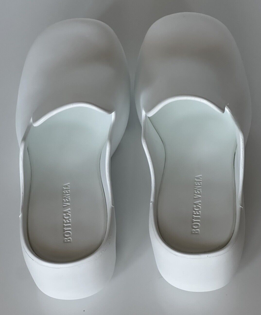 Bottega Veneta Rubber White Slipper Sandals Clogs 9 US (42 Euro) 690102 NIB $650