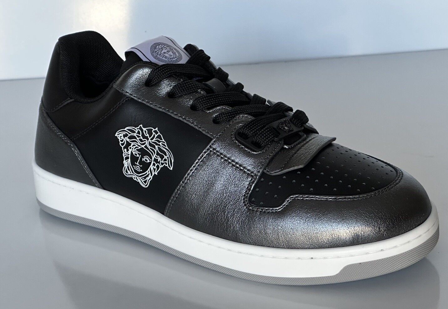 Versace Medusa Men’s Black/Silver Leather Sneakers 8 US (41 Euro) 1013377 IT NIB