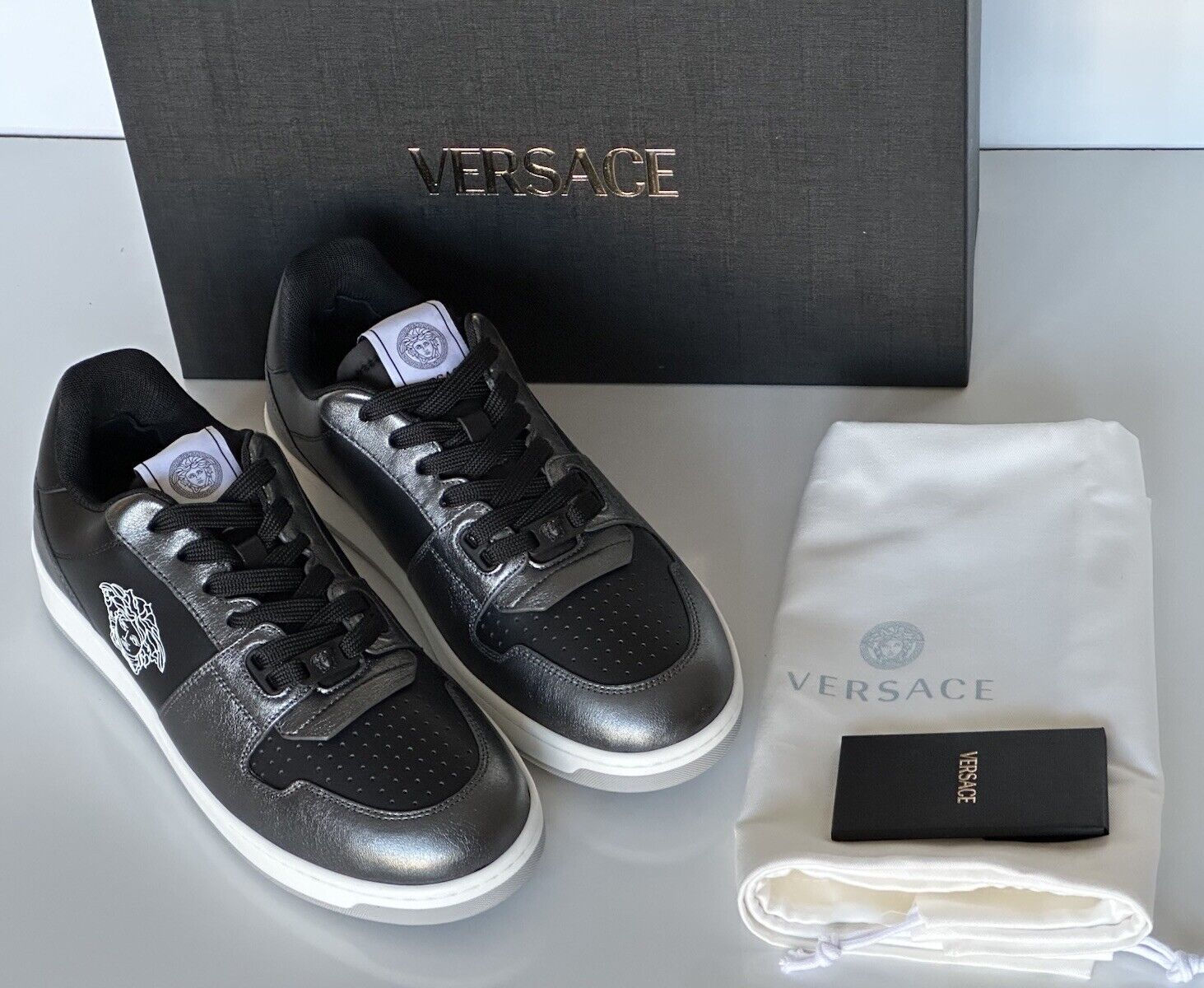 Versace Medusa Men’s Black/Silver Leather Sneakers 8 US (41 Euro) 1013377 IT NIB