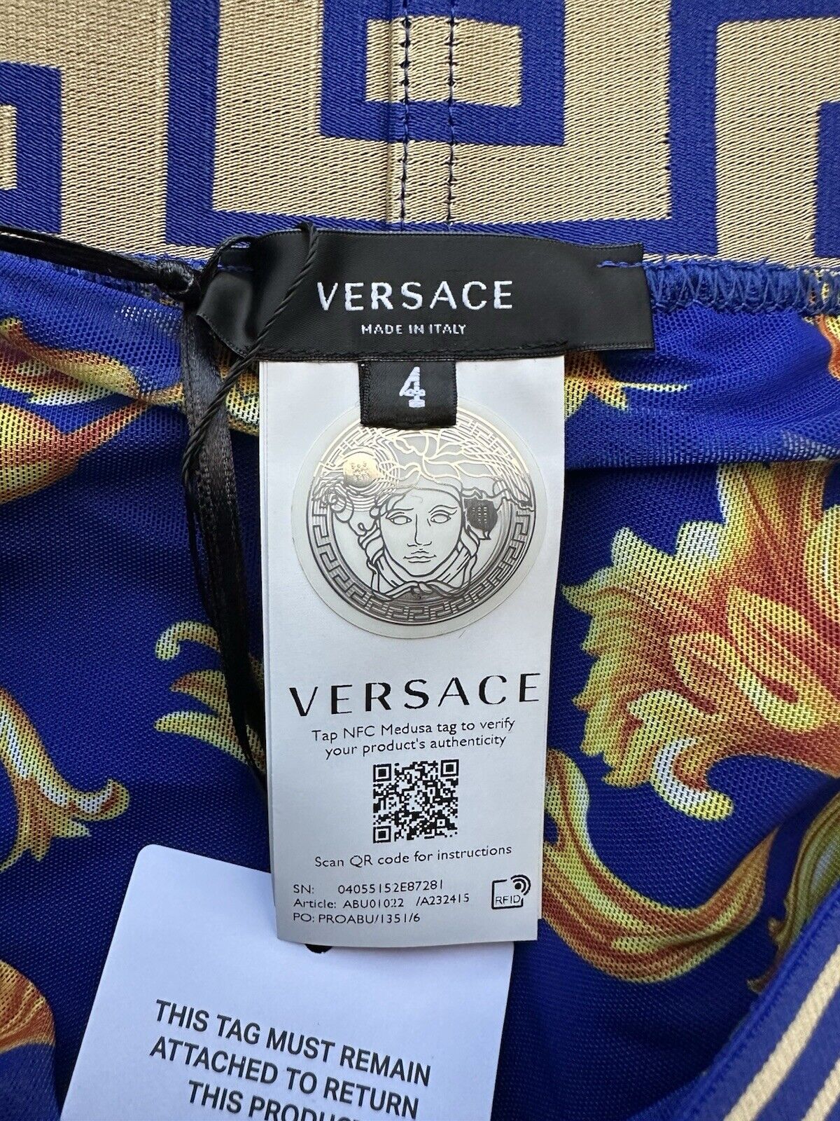 Versace Greek Key Logo Mens Blue/Gold Swim Shorts Size 4 (30”) ABU01022 NWT $325