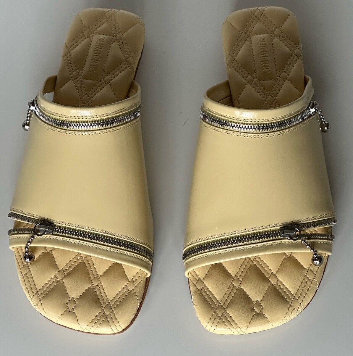 Burberry Open Toe Yellow Leather Slides Sandals 7 US (37) 8080264 IT NIB $990