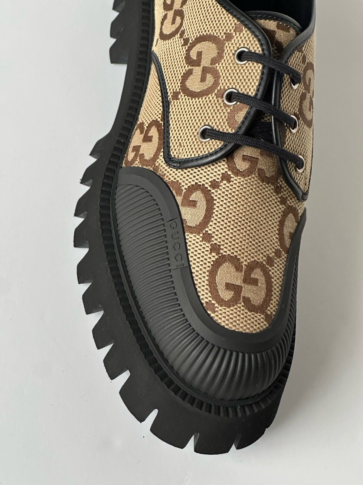 Gucci Men’s GG Logo Light-weight Shoes Black/Camel 10 US (9.5 Gucci) 699552 NIB