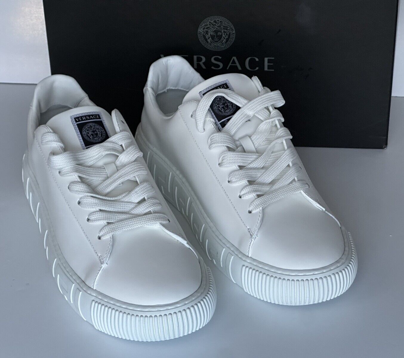 Versace Men's White Leather Sneakers 13.5 US (46.5 Euro) Italy DSU8404