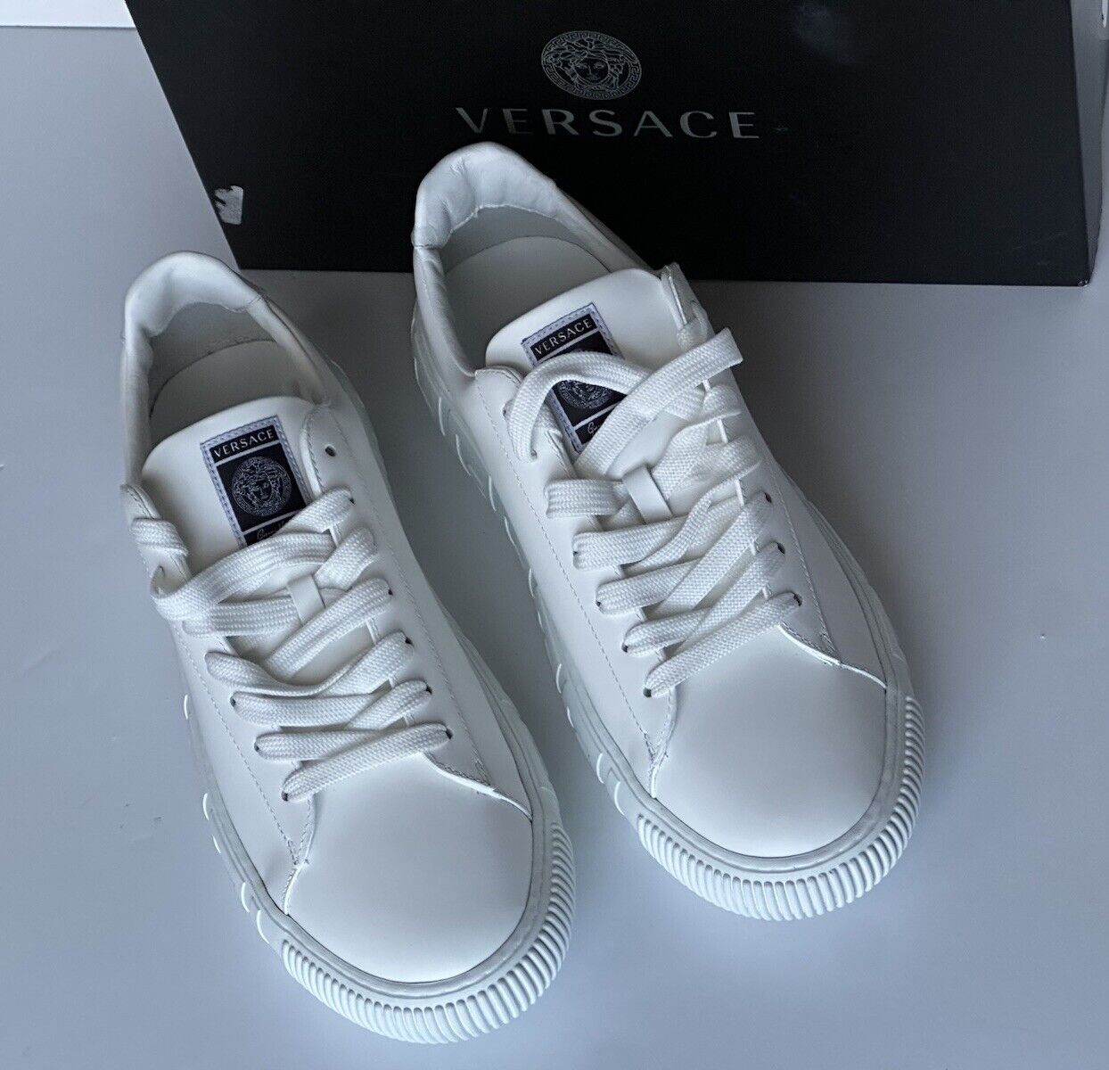 Versace Men's White Leather Sneakers 13.5 US (46.5 Euro) Italy DSU8404