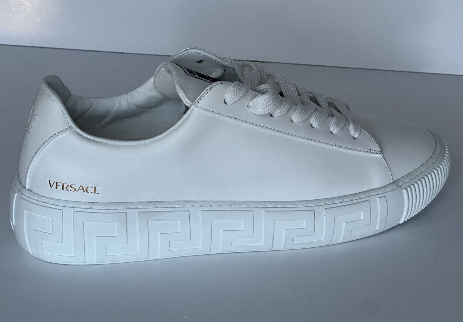 Versace Men's White Leather Sneakers 13.5 US (46.5 Euro) Italy DSU8404