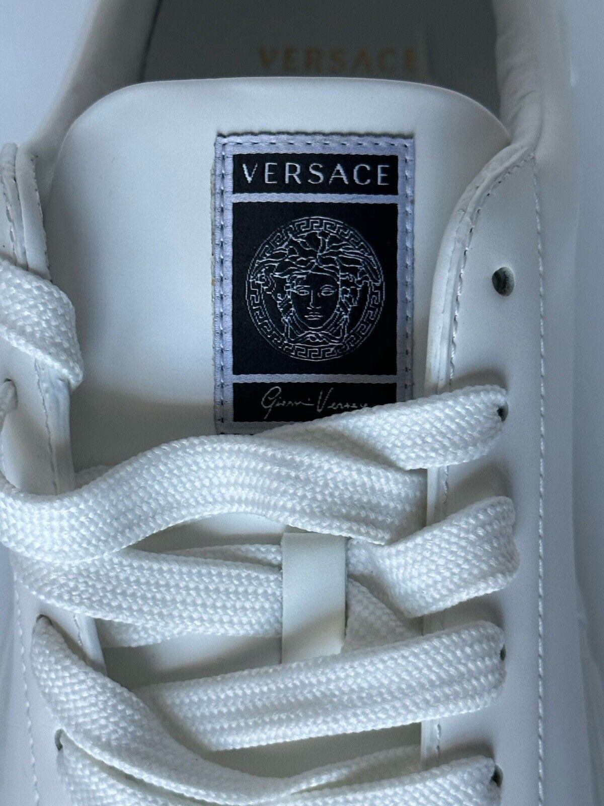 Versace Men's White Leather Sneakers 13.5 US (46.5 Euro) Italy DSU8404