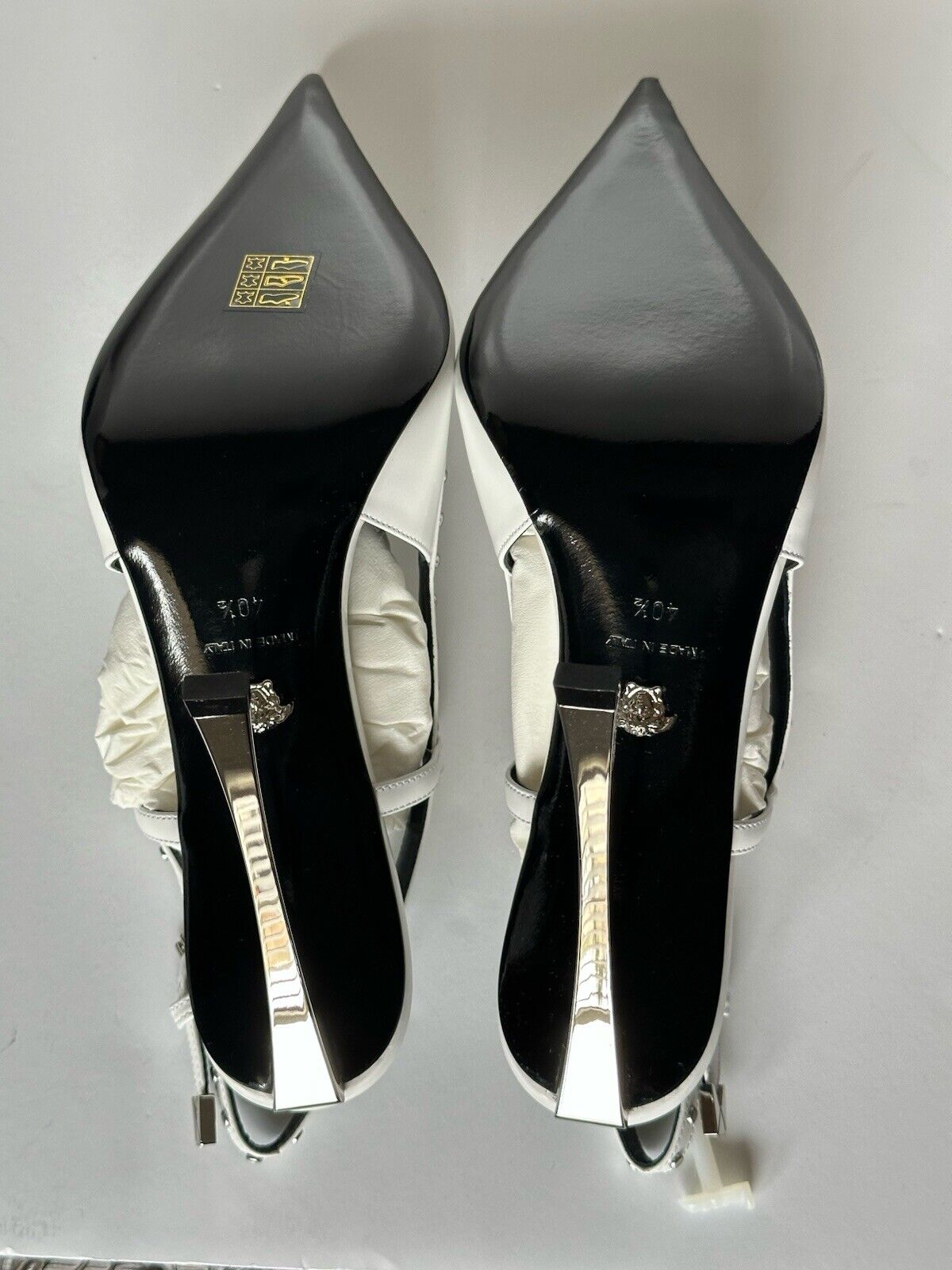 Versace Sling Back Women�s Leather Pump Shoes White 10 US (40 Eu) 1008205 $1575