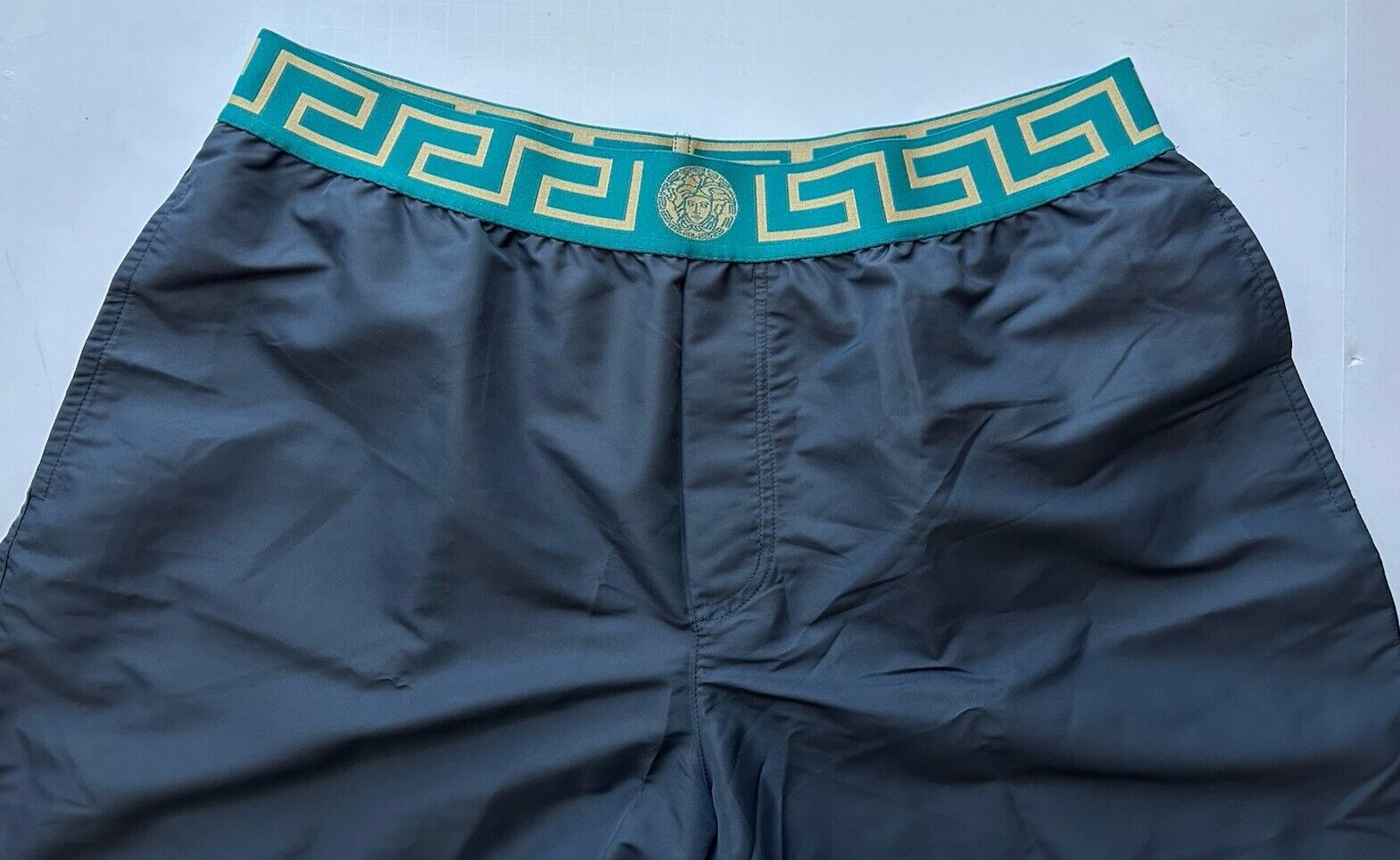 Versace Greek Key Logo Men's Gray Swim Shorts Size 5 (32”) IT 1008968 NWT $425