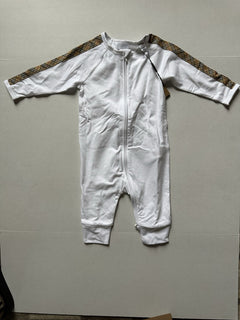 Burberry Claude Mini Check Panel Romper, Hat&Bib Set White 12M 80484071 NWT $300
