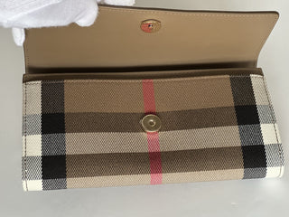 Burberry Halton MX Check Pale Cameo Wallet 80845321 NWT $680
