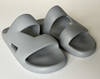 Bottega Veneta Rubber Vapor Ultra-lightweight Sandals 7 US (40 Euro) 6910103 NIB