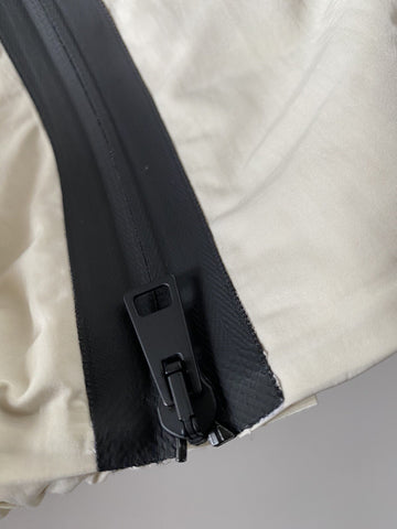 Bottega Veneta Men's Blouson Tech Nylon Chalk Jacket with Hoodie 40 US NWT $1850