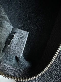 Gucci G Web Gucci Print Zip Around Black Pouch Made in Italy New