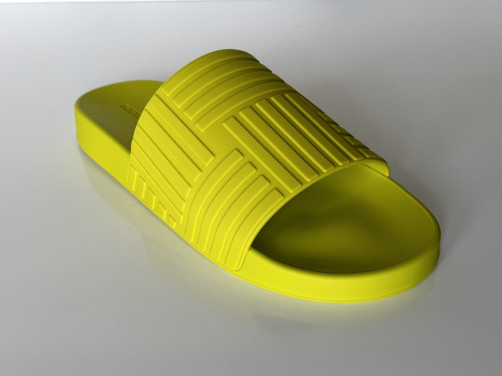 Bottega Veneta Men's Rubber Kiwi Slides Sandals 13 US (46 Euro) 690105 NIB $420