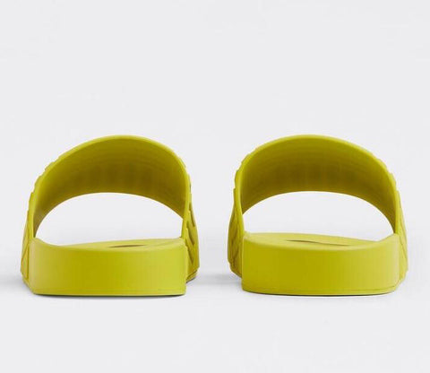 Bottega Veneta Men's Rubber Kiwi Slides Sandals 13 US (46 Euro) 690105 NIB $420