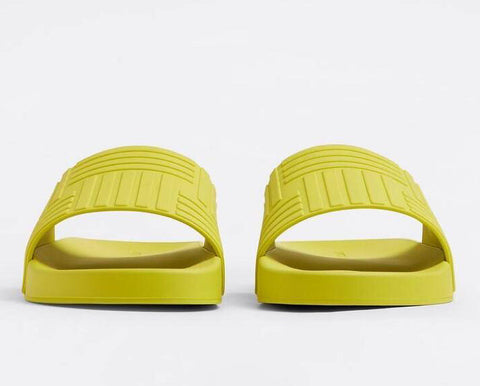 Bottega Veneta Men's Rubber Kiwi Slides Sandals 13 US (46 Euro) 690105 NIB $420