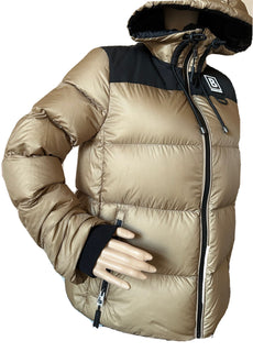 Burberry London Women's Hooded Puffer Jacket Soft Fawn Medium 8061337 NWT $1350