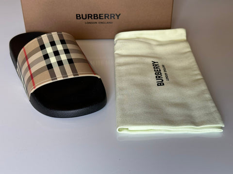 Burberry Vintage Check Archive Beige Slide Sandals 9 US (42 Euro) 8023965 NIB
