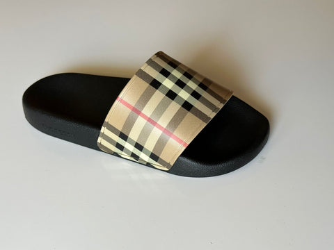 Burberry Vintage Check Archive Beige Slide Sandals 9 US (42 Euro) 8023965 NIB