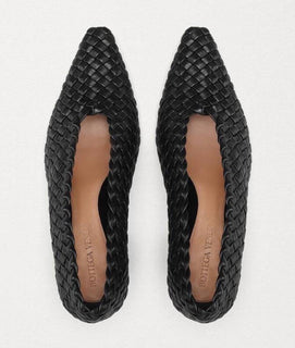 Bottega Veneta Tubular Lagoon Intrecciato Leather Black Shoes 5 608850 $1150