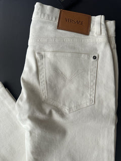 Versace Men’s Rinsed Denim Stretch White Jeans Size 33 US 1011693 IT NWT $750