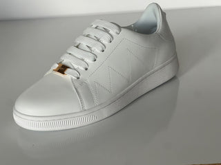 Versace Medusa Women's White Leather Sneakers 10 US (40 Euro) 1016935 NIB
