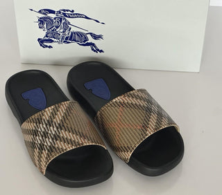 Burberry Dive Sand IP Check Slide Sandals 8 US (41 Euro) 8102133 IT NIB $390