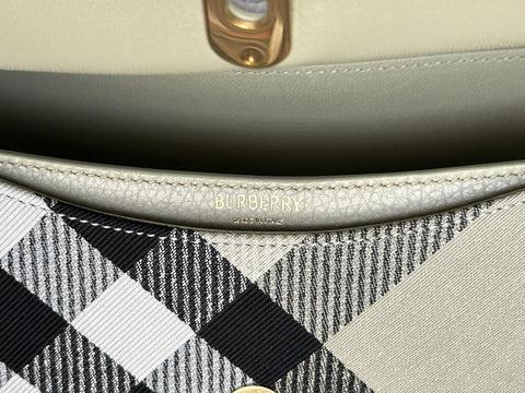 Burberry Medium Rocking Horse Bag Beige Made in Italy 80859351 NWOT