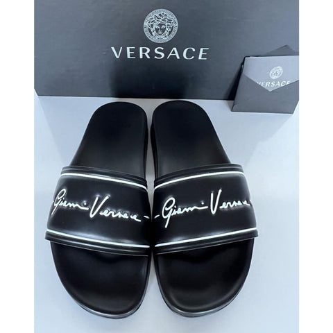NIB $495 Versace Signature Logo Slides Sandals Black 9 US (42 Euro) IT DSU8060
