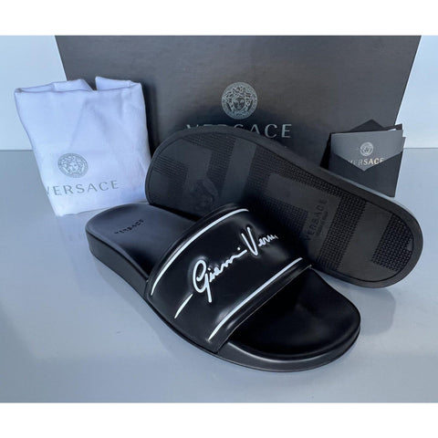 NIB $495 Versace Signature Logo Slides Sandals Black 9 US (42 Euro) IT DSU8060