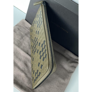 NWT $630 Bottega Veneta Intrecciato Leather Zipper Wallet Mustard/Black 566431