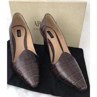 NIB $825 Armani Collezioni Women's High Heel Leather Dress Shoes 7 US X5E016 IT