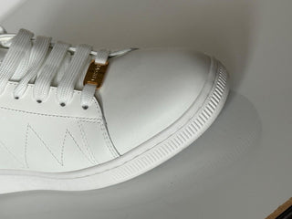 Versace Medusa Women's White Leather Sneakers 9 US (39 Euro) 1016935 NIB