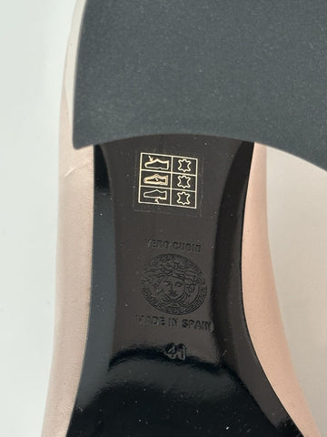 Versace Medusa Head Soft Pink Leather Black Pumps 11 US (41) Spain 1014616 NIB