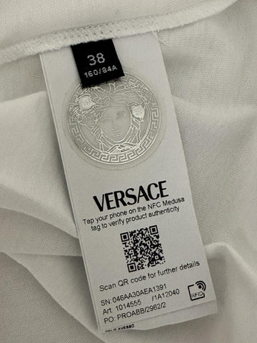 NWT Versace Logo Series Crystal-embellished T-Shirt White 4 US (38 Eu) 1014555
