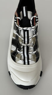 Burberry Arthur Men's White Icon Stripe Sneakers 11.5 US (44.5) 8048548