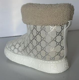 Gucci GG Shearling Silver Suede Prestige Fur Boots 9 US (39 Euro) 812045 IT NIB