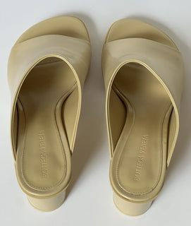Bottega Veneta Lambskin Leather Atomic Mule Shoes Rubber 8 US 753877 IT NIB $960