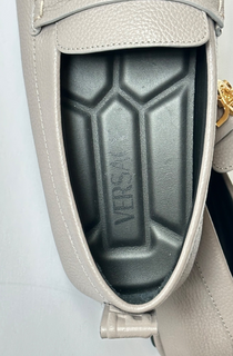 Versace Gold Medusa Men's Gray Leather Driver Shoes 8 US (41 Euro) 1017072 NIB