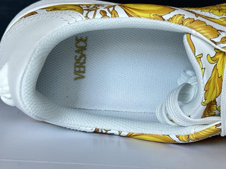 Versace Baroco Men's White/Gold Leather Sneakers 9 US (42 Euro) 1016936 NIB