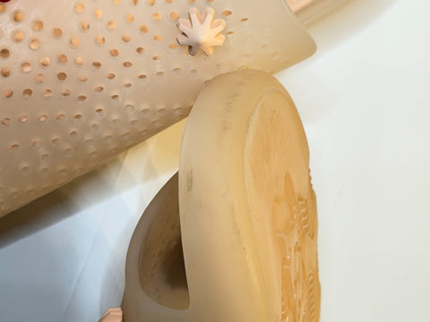 Burberry Women’s Stingray Rubber Neutral Sandals 11 US (41) 8081771 IT