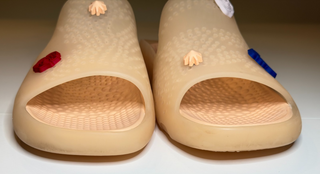 Burberry Women’s Stingray Rubber Neutral Sandals 11 US (41) 8081771 IT