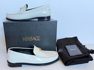 VERSACE Women’s Gold Medusa White Leather Loafers 9.5 US (39.5 ) 1012123 IT NIB